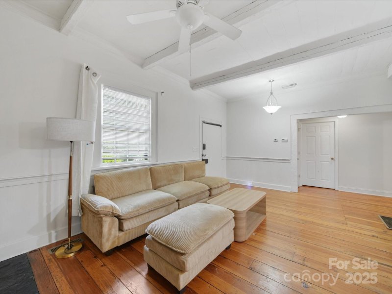 Property image 5 of 105 Edgewood Circle in Historic District, Concord, NC 28025