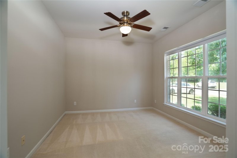 Property image 4 of 9514 Kestral Ridge Drive in Falcon Ridge, Charlotte, NC 28269