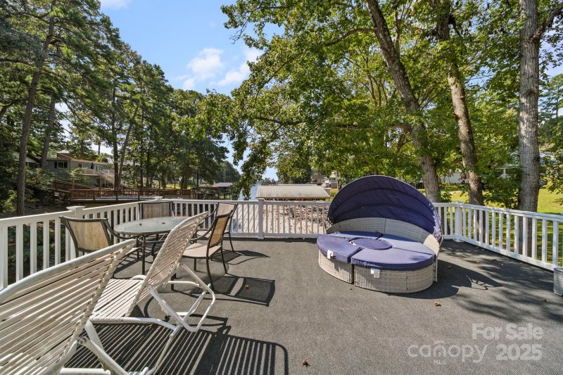 Property image 4 of 696 Springwood Drive in Fairway Shores, Mount Gilead, NC 27306