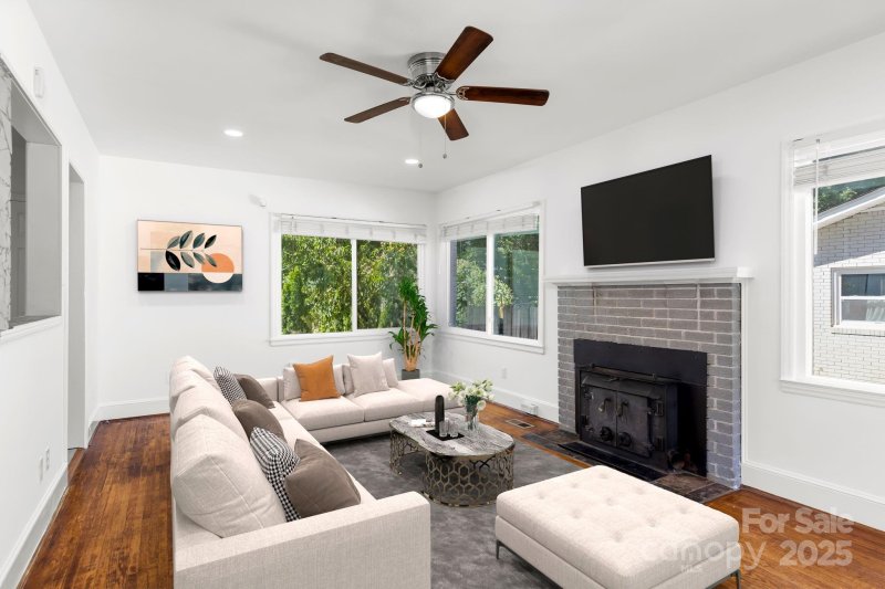 Property image 3 at 5440 Kildare Drive, Charlotte, NC 28215