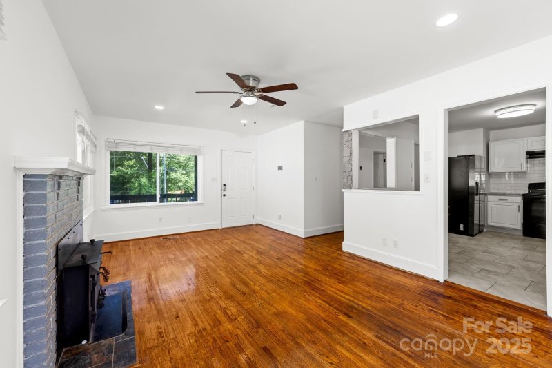 Property image 4 at 5440 Kildare Drive, Charlotte, NC 28215