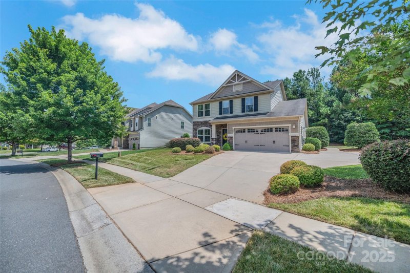 Property image 2 at 725 Rosegate Drive, Gastonia, NC 28056