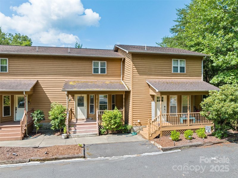 Property image 2 of 151 Country Club Drive in Smoky Mountain Country Club, Whittier, NC 28789