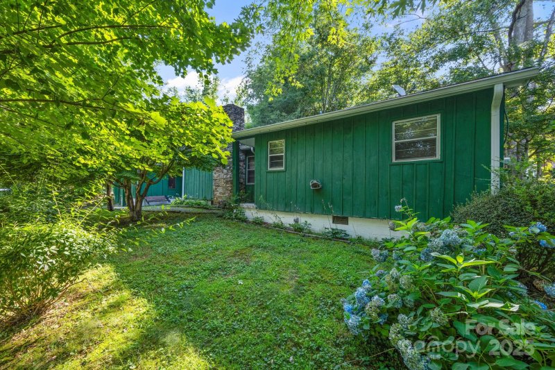 Property image 5 at 206 S Carolina Avenue, Hendersonville, NC 28739