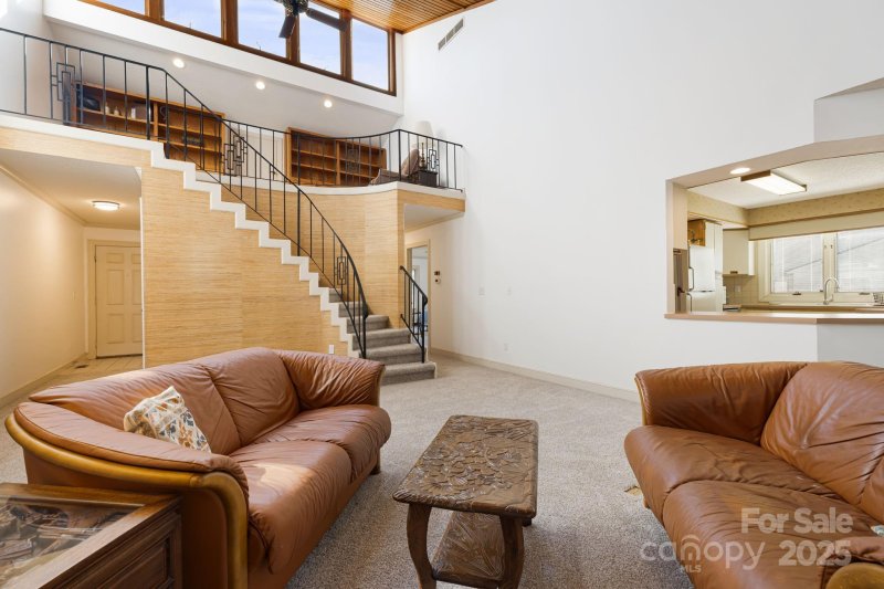 Property image 5 of 25 Westridge Court in Westridge, Hendersonville, NC 28791