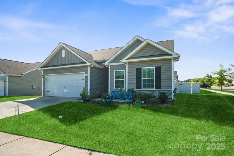 Property image 2 at 5306 Upton Place, Charlotte, NC 28215