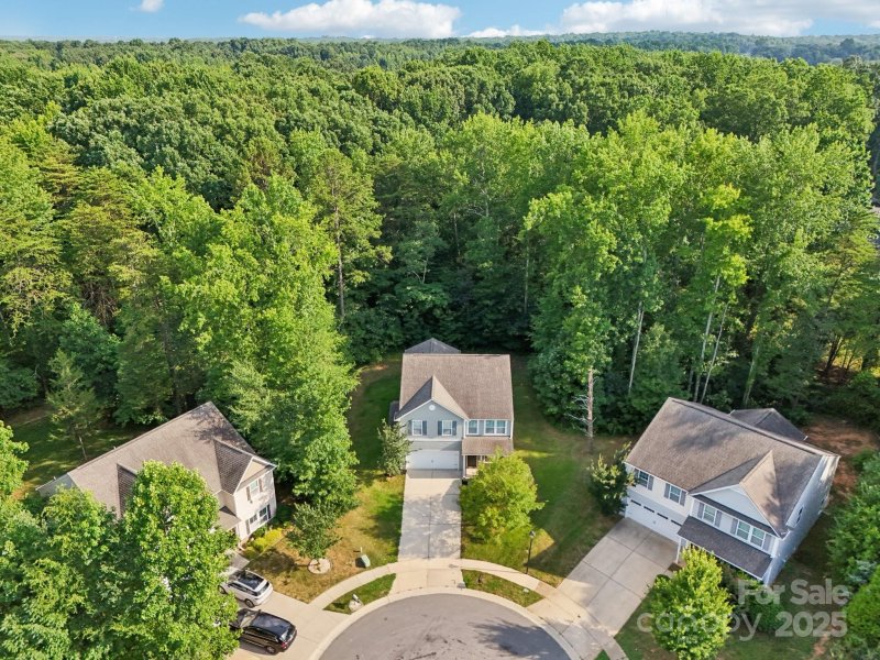 Property image 3 at 9403 Fernspray Road, Charlotte, NC 28215