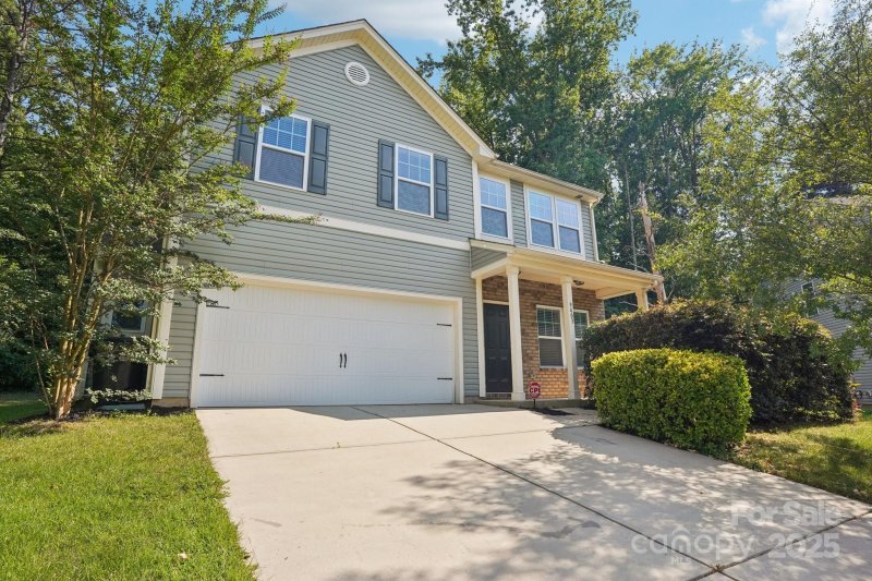 Property image 4 at 9403 Fernspray Road, Charlotte, NC 28215