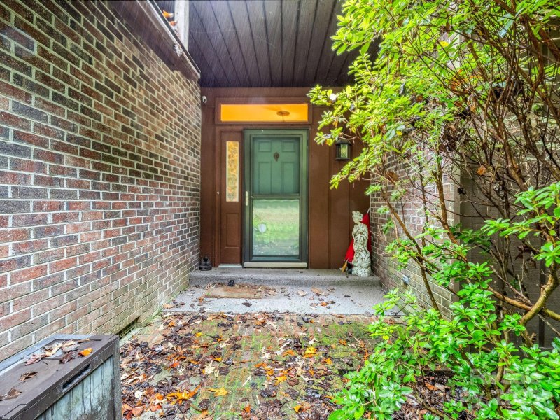 Property image 3 of 421 Chickadee Lane in Illahee Hills, Brevard, NC 28712