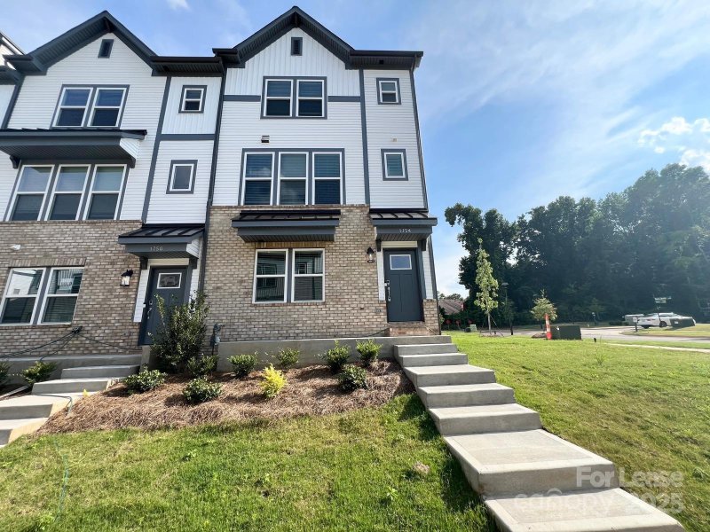 Property image 3 at 1754 Blanche Street, Charlotte, NC 28262