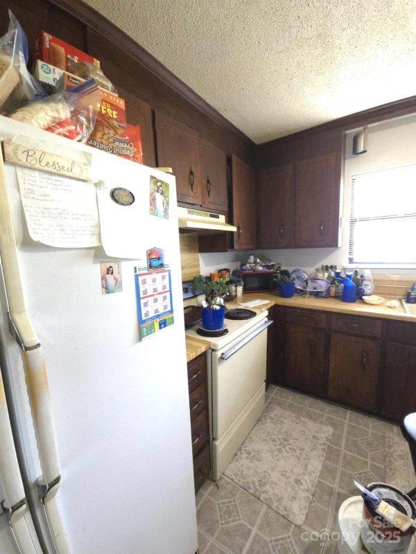 Property image 5 of 10100 Cromarty Lane in Heathergate, Mint Hill, NC 28227