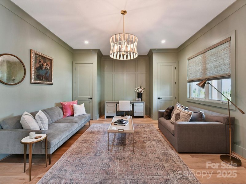 Property image 4 at 615 Melbourne Court, Charlotte, NC 28209