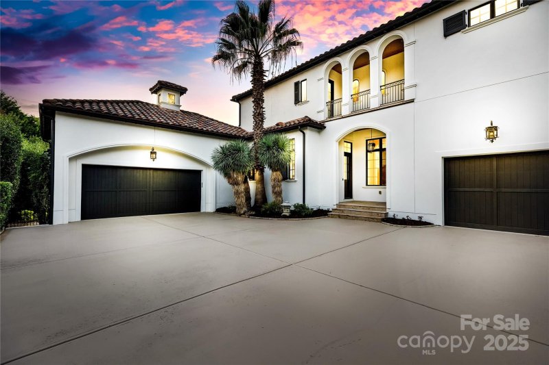 Stonegate, Charlotte Community