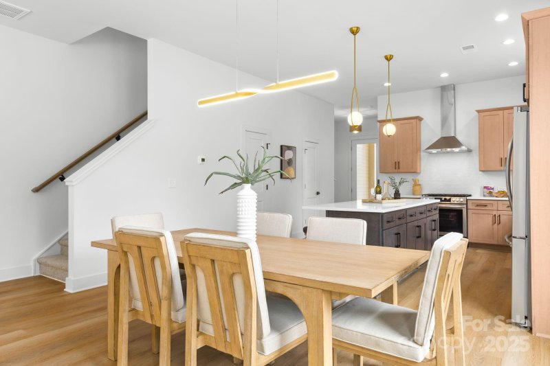 Property image 5 of 2417 Pruitt Street in Westerly Hills, Charlotte, NC 28208