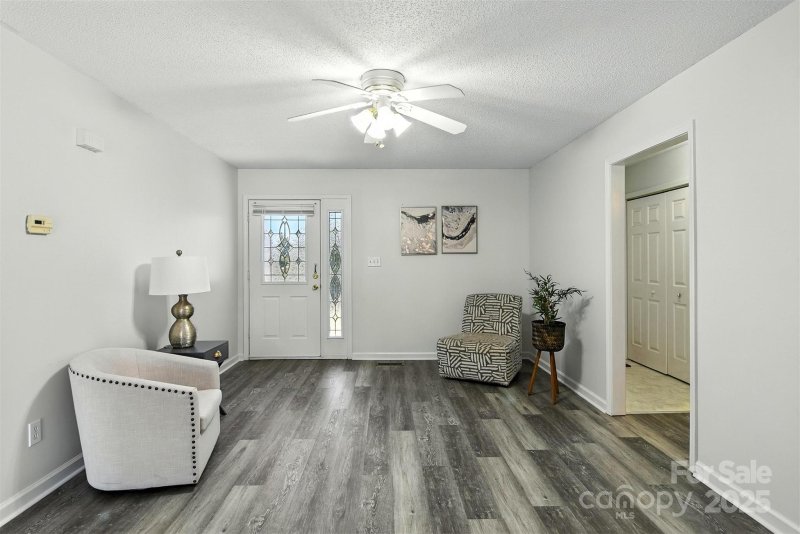 2244 Clearwater Lane