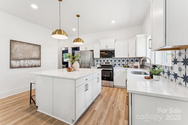 Property image 4 of 105 S Ransom Street in Firestone Cotton Mills, Gastonia, NC 28052