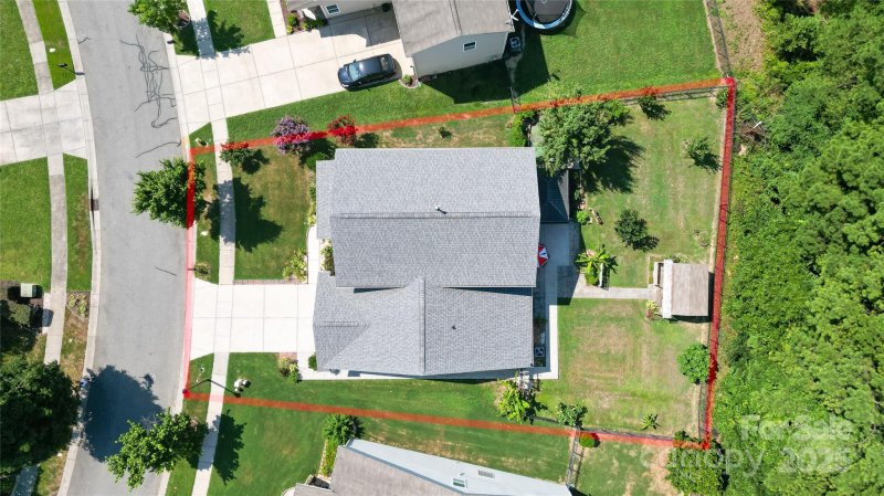 Property image 5 of 13516 Mallard Lake Road in Mallard Lake, Charlotte, NC 28262