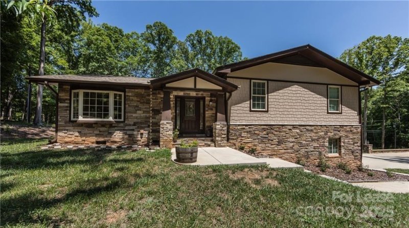 Property image 3 at 8511 Viking Drive, Waxhaw, NC 28173