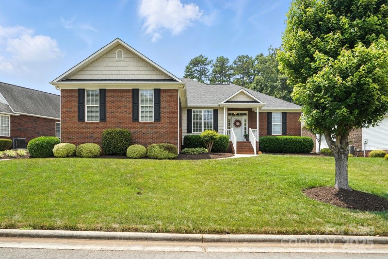 Property image 2 at 2300 Wednesbury Court, Kannapolis, NC 28083