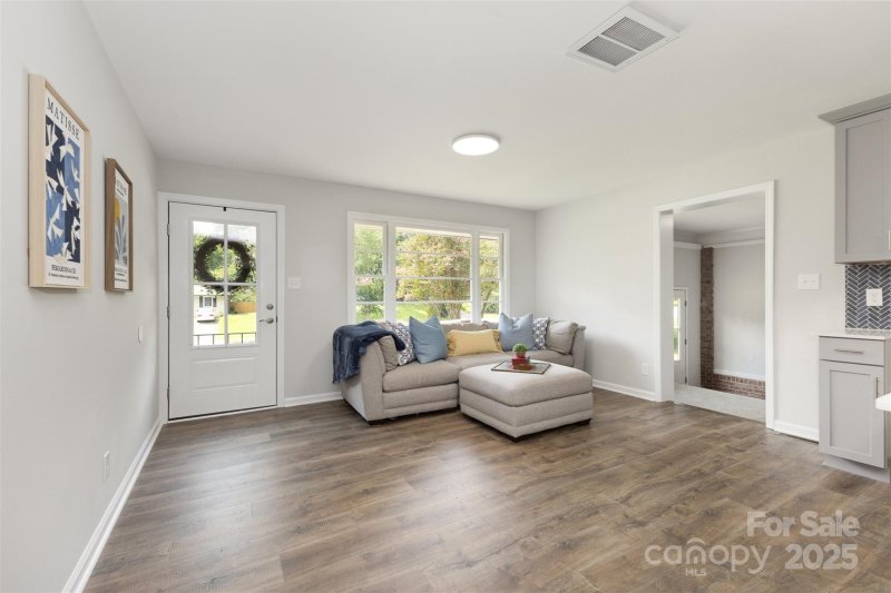 Property image 5 of 1948 Marett Boulevard in Midbrook, Rock Hill, SC 29732