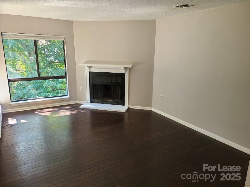 Property image 3 at 4811 Spring Lake Drive, Charlotte, NC 28212
