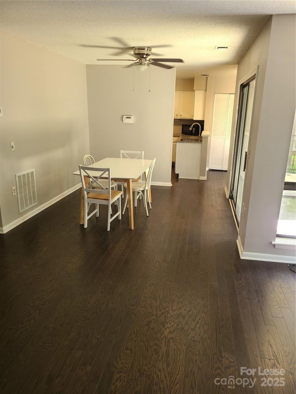 Property image 4 at 4811 Spring Lake Drive, Charlotte, NC 28212