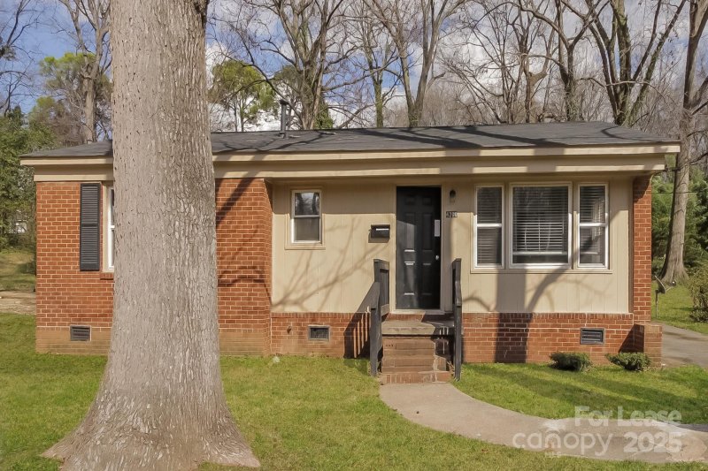 4200 Rochelle Lane