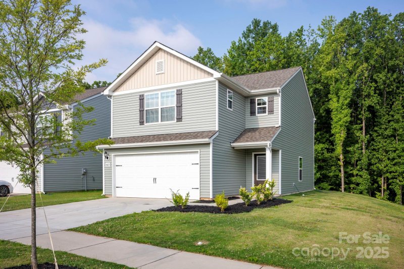 Property image 2 of 1565 Nia Road in Mckee Creek Village, Charlotte, NC 28215