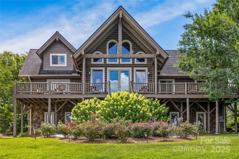 Old Orchard, Hendersonville Community