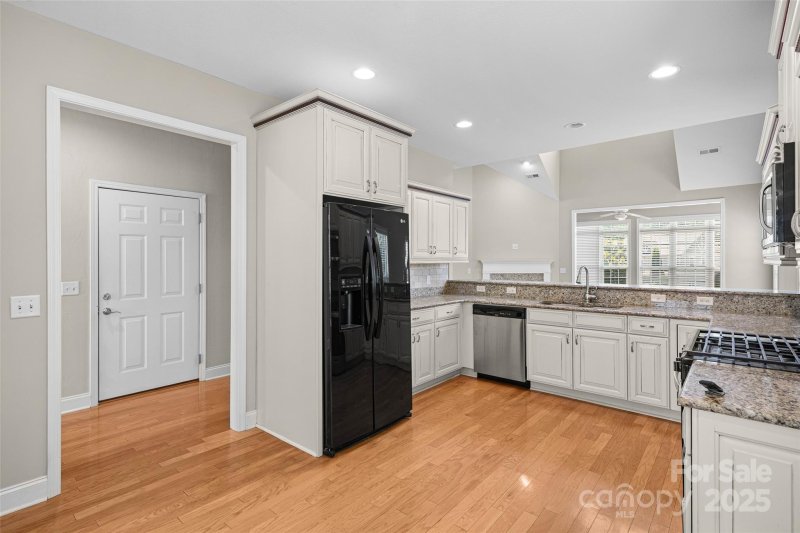 Property image 2 of 58 Burlington Lane in Village at Windstone, Fletcher, NC 28732