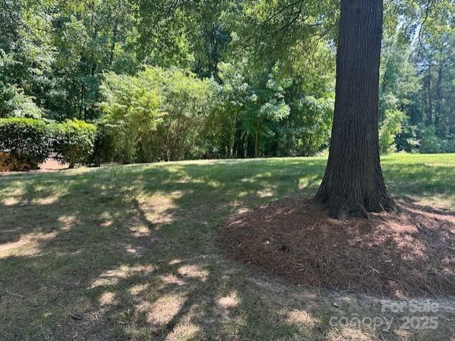 Hamilton Place, Charlotte Community
