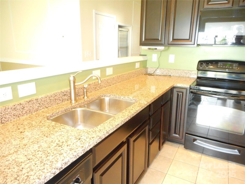 Property image 5 at 14048 Singleleaf Lane, Charlotte, NC 28278