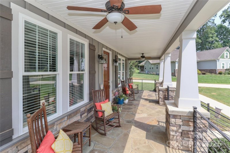 Property image 3 at 4475 North Wynswept Drive, Maiden, NC 28650