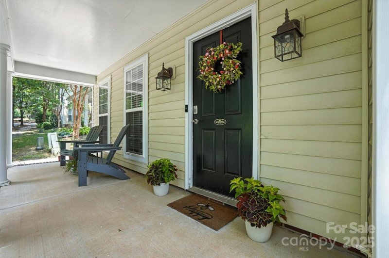 Property image 4 at 10306 Meadow Crossing Lane, Cornelius, NC 28031