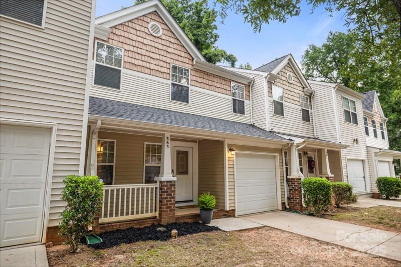 Property image 4 at 363 Doughton Lane, Charlotte, NC 28217