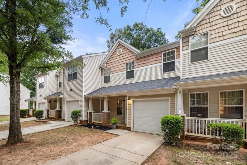 Property image 5 at 363 Doughton Lane, Charlotte, NC 28217