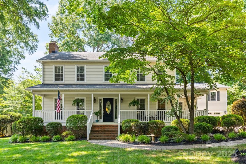 Property image 2 at 1082 Honeybee Trail, Fort Mill, SC 29715