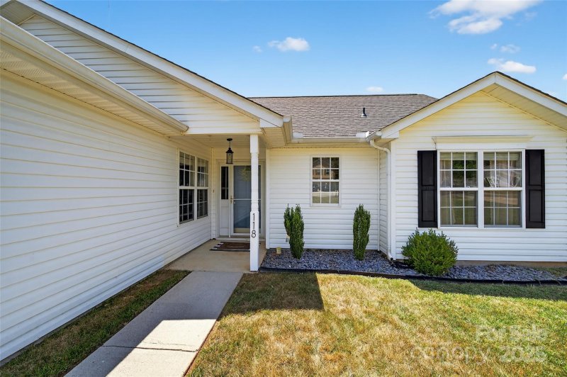 Property image 2 at 118 Milroy Lane, Mooresville, NC 28115