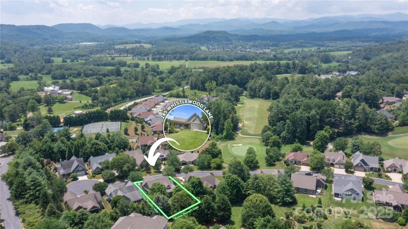 Property image 3 of 245 Whistlewood Lane in Cummings Cove, Hendersonville, NC 28739