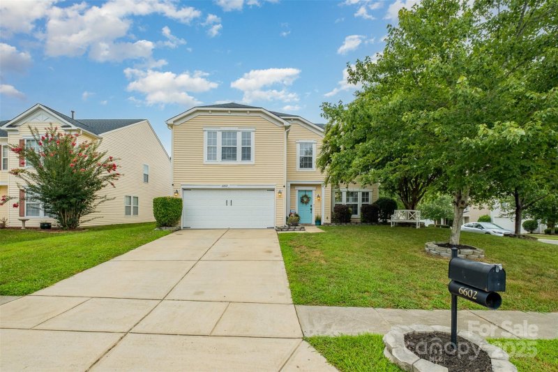Property image 3 at 6602 Fawn View Drive, Charlotte, NC 28216