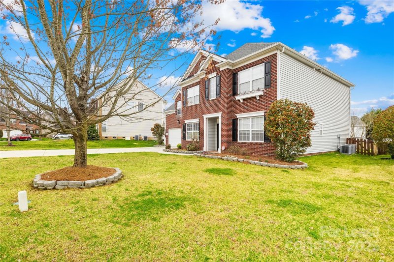 Property image 3 at 10223 Kelso Court, Charlotte, NC 28278