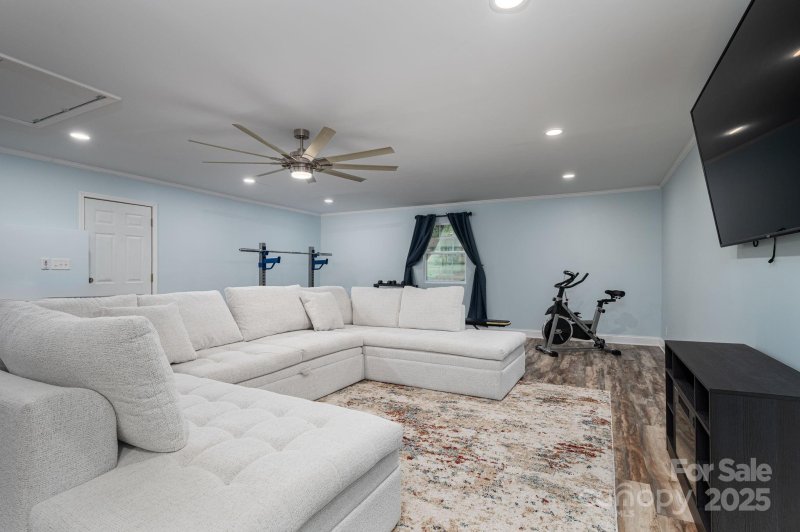 Property image 4 of 2003 Robyn Avenue in Woodlawn Park, Shelby, NC 28152