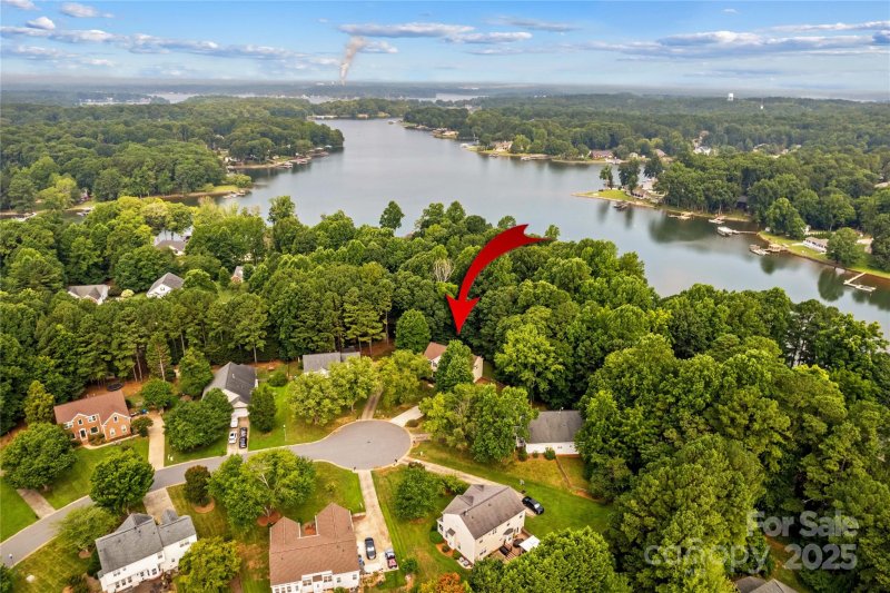 Property image 2 at 145 Summerbrook Lane, Mooresville, NC 28117