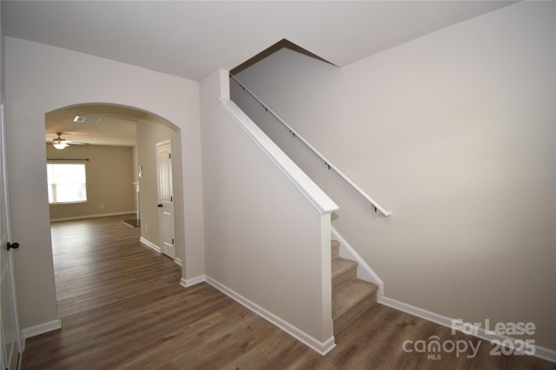 Property image 2 at 4009 Stoneygreen Lane, Charlotte, NC 28215