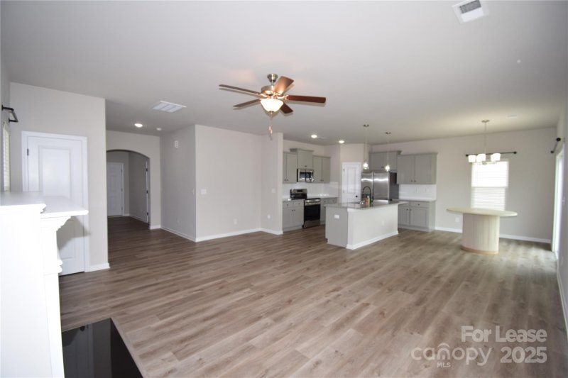 Property image 4 at 4009 Stoneygreen Lane, Charlotte, NC 28215