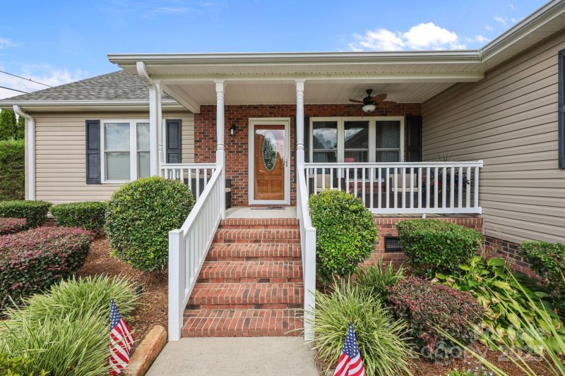 Property image 4 of 1974 Redwood Drive in Arbor Heights, Oakboro, NC 28129