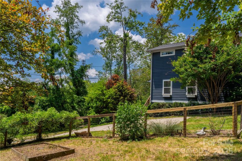 Property image 5 of 5 Koenig Way in PINE BURR PARK, Asheville, NC 28804
