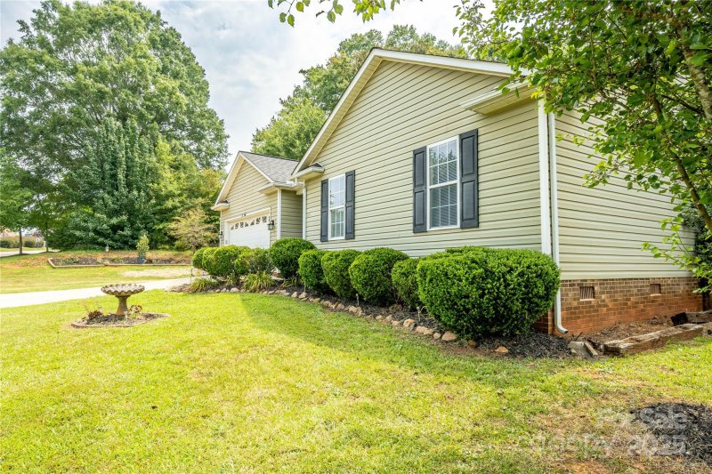 Property image 4 at 309 Irish Downs Drive, Clover, SC 29710