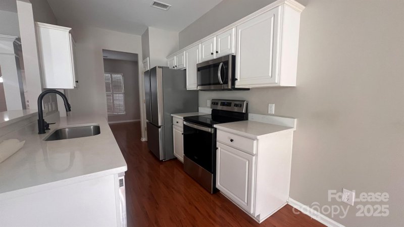 Property image 4 at 8212 Gossomer Bay Drive, Charlotte, NC 28270