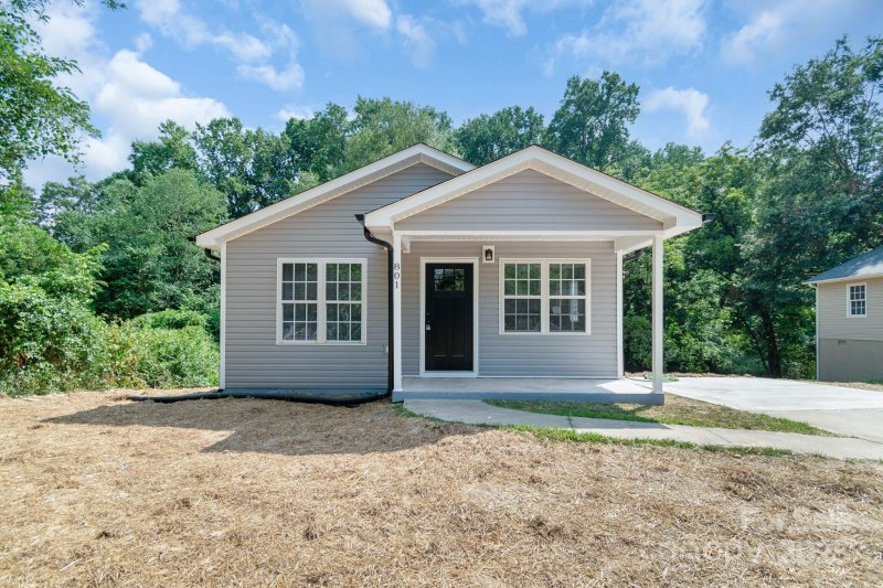 801 Evening Shade Lane